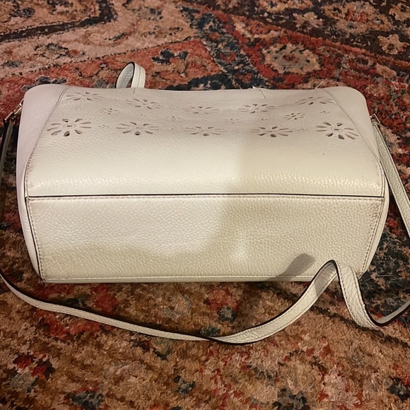 Turquoise punched leather Kate Spade crossbody - Picture 4 of 4